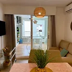 Modern On The With Pool Apartman Calpe