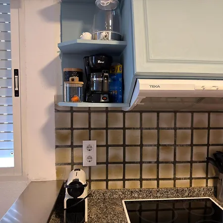 Modern On The With Pool Apartamento *