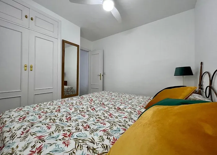 Modern On The With Pool Apartamento *