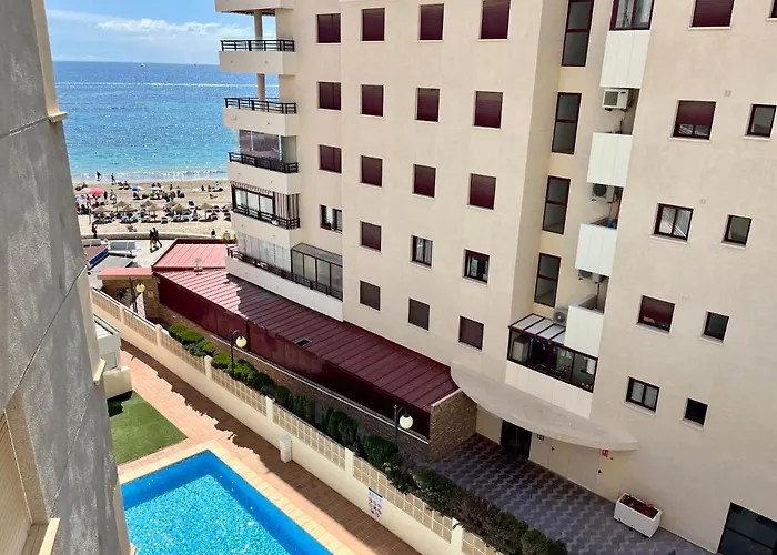 Modern On The With Pool *