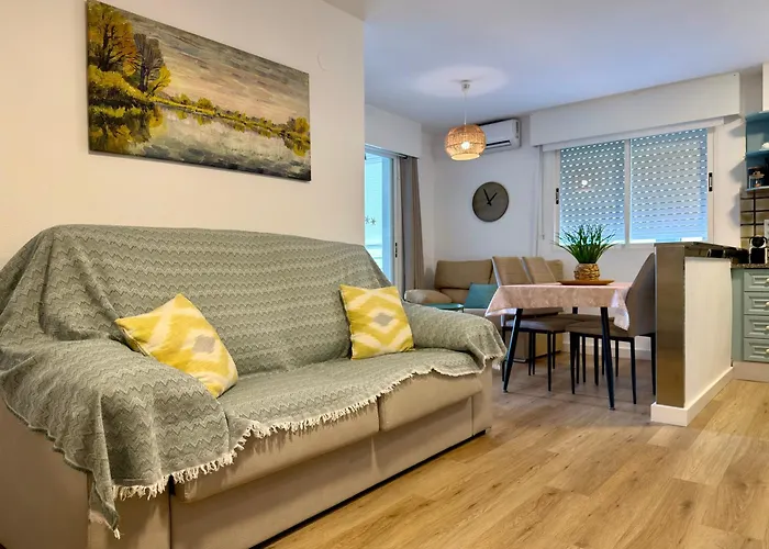 Modern On The With Pool *