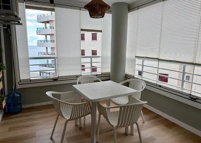 Modern On The With Pool * Кальпе